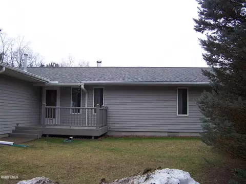 10258 Four Mile Rd, Thomson, IL 61285 photo 2