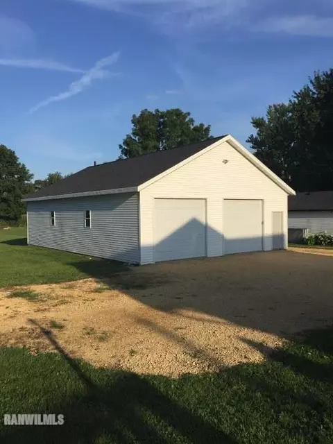 205 Washington, Ridott, IL 61067 photo 17