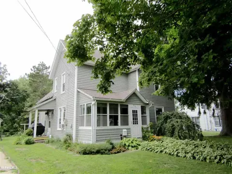 310 S Burns St, Lanark, IL 61046 photo 2