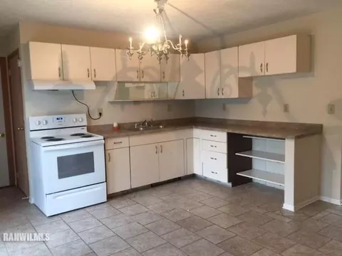 509 E Washington St, Durand, IL 61024 photo 3
