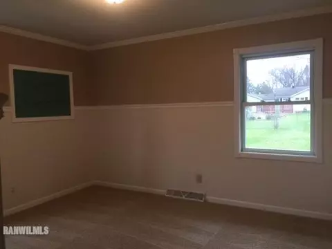 509 E Washington St, Durand, IL 61024 photo 6