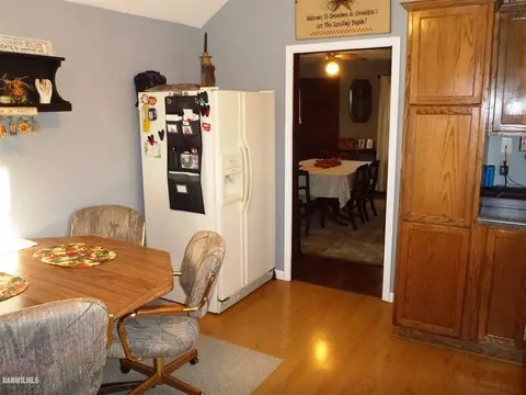 105 N Oak Ave, Forreston, IL 61030 photo 17
