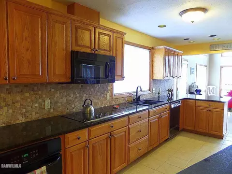 5-101 Topsail Ct, Lanark, IL 61046 photo 9
