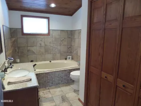 5-101 Topsail Ct, Lanark, IL 61046 photo 13
