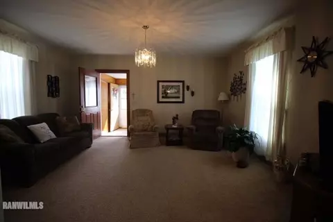 734 W Ringold St, Freeport, IL 61032 photo 11
