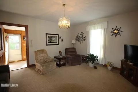 734 W Ringold St, Freeport, IL 61032 photo 10