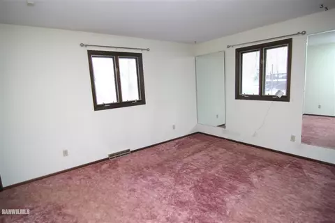 12417 N Gate Rd, Roscoe, IL 61073 photo 10