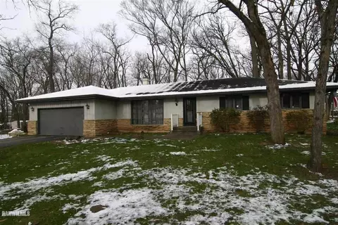 12417 N Gate Rd, Roscoe, IL 61073 photo 1