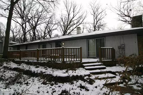 12417 N Gate Rd, Roscoe, IL 61073 photo 3