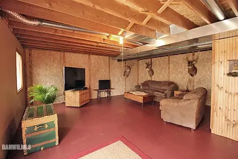 1760 W Apache Trl, Freeport, IL 61032 photo 22
