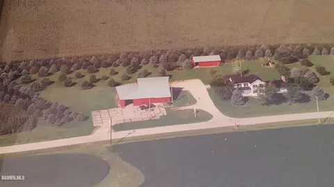 22145 Telegraph Rd, Chadwick, IL 61014 photo 4