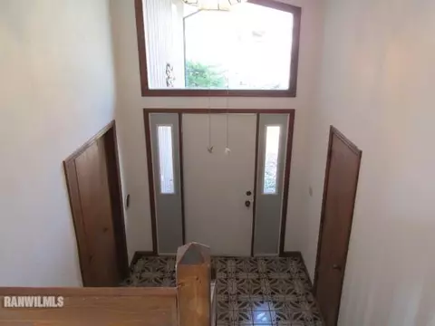 2329 Mallard Dr, Freeport, IL 61032 photo 2