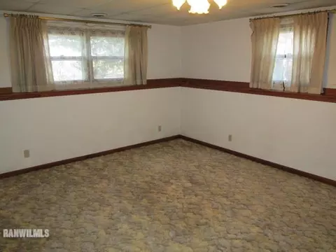 2329 Mallard Dr, Freeport, IL 61032 photo 14