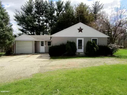 106 Cardinal Ct, Mount Carroll, IL 61053 photo 1