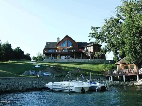 28-35 Southview Dr, Lanark, IL 61046 photo 1
