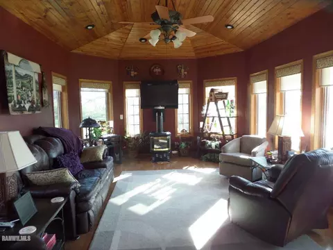28-35 Southview Dr, Lanark, IL 61046 photo 10