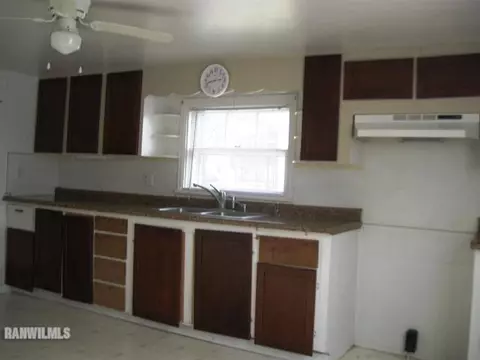 205 E Mason St, Lena, IL 61048 photo 5