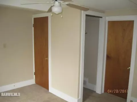 205 E Mason St, Lena, IL 61048 photo 9