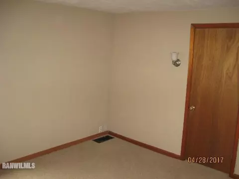 205 E Mason St, Lena, IL 61048 photo 10