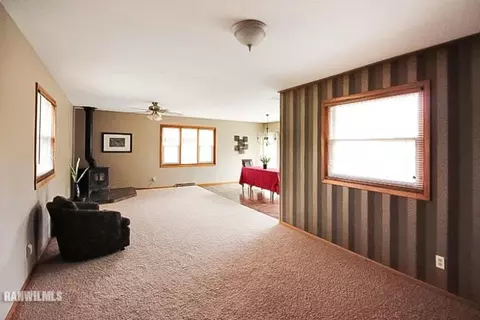 1821 N Ridge Dr, Freeport, IL 61032 photo 12