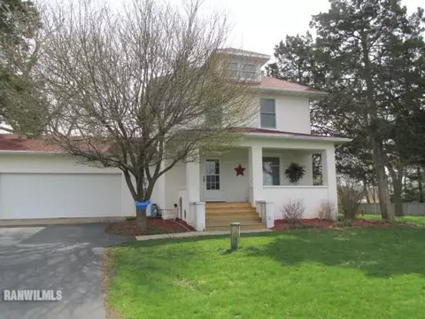 809 S Bolton Rd, Freeport, IL 61032 photo 1