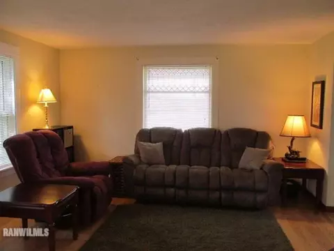 809 S Bolton Rd, Freeport, IL 61032 photo 6