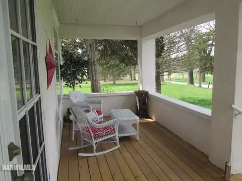 809 S Bolton Rd, Freeport, IL 61032 photo 15