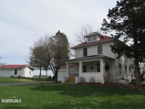 809 S Bolton Rd, Freeport, IL 61032 photo 2