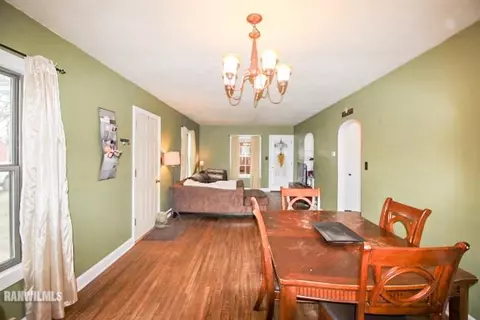 908 S 17th Ave, Freeport, IL 61032 photo 8