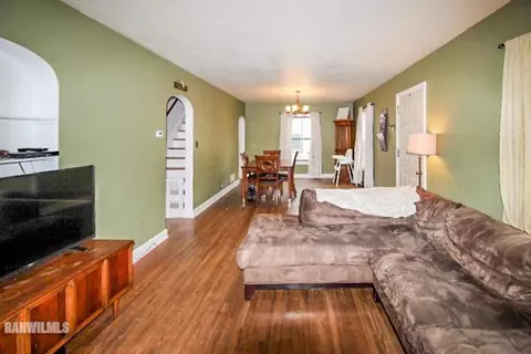 908 S 17th Ave, Freeport, IL 61032 photo 10