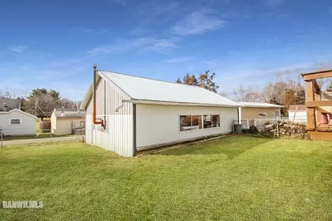 908 S 17th Ave, Freeport, IL 61032 photo 19
