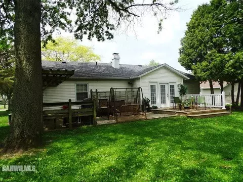 1211 Sullivan Dr, Freeport, IL 61032 photo 3