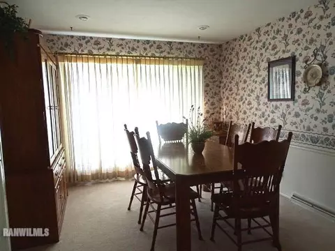 1211 Sullivan Dr, Freeport, IL 61032 photo 6