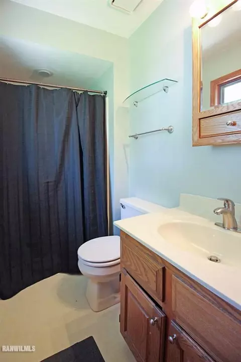 2114 Cimarron Dr, Freeport, IL 61032 photo 12