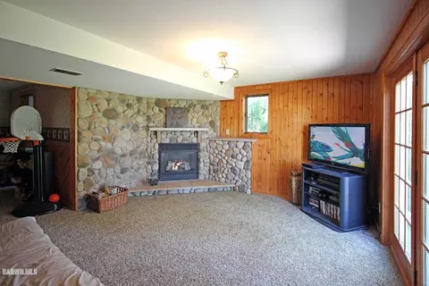 2114 Cimarron Dr, Freeport, IL 61032 photo 18