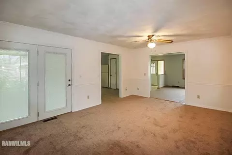 2001 W Laurel St, Freeport, IL 61032 photo 16