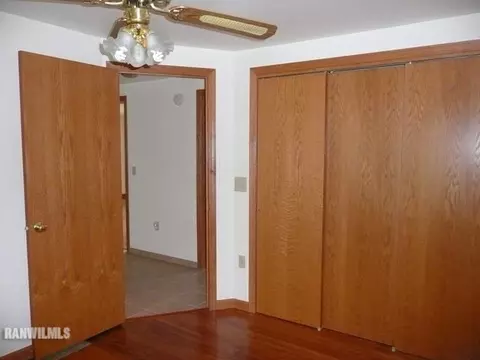 2433 Sunset Dr, Freeport, IL 61032 photo 17