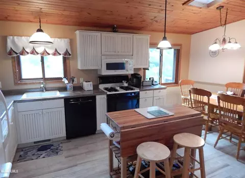 4-27 28 Grandview Dr, Lanark, IL 61046 photo 7