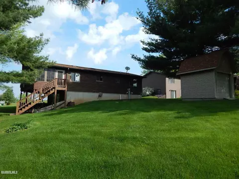 4-27 28 Grandview Dr, Lanark, IL 61046 photo 4