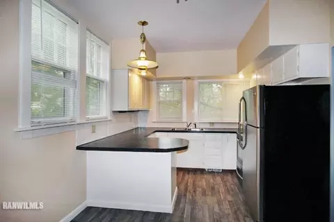 515 E Jefferson St, Freeport, IL 61032 photo 6