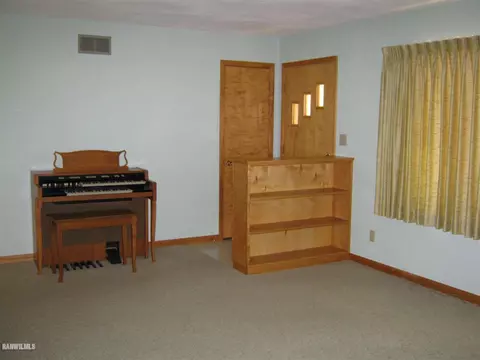 416 Freeman, Warren, IL 61087 photo 2
