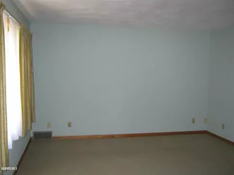 416 Freeman, Warren, IL 61087 photo 3