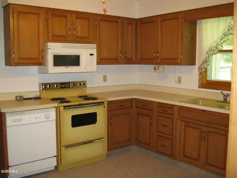 416 Freeman, Warren, IL 61087 photo 5