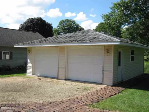 416 Freeman, Warren, IL 61087 photo 22
