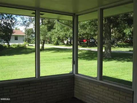 416 Freeman, Warren, IL 61087 photo 19
