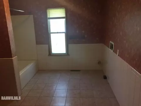 9422 Adeline Rd, Leaf River, IL 61047 photo 9