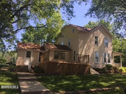 9422 Adeline Rd, Leaf River, IL 61047 photo 3