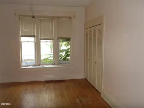 1404 S Oak Ave, Freeport, IL 61032 photo 7