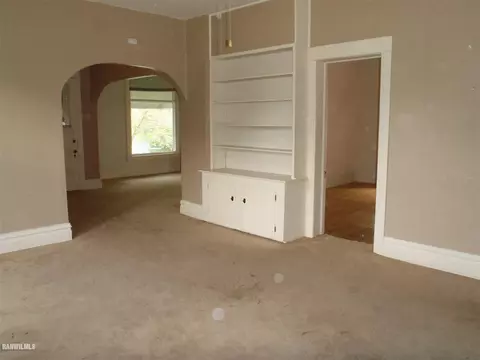 1404 S Oak Ave, Freeport, IL 61032 photo 6