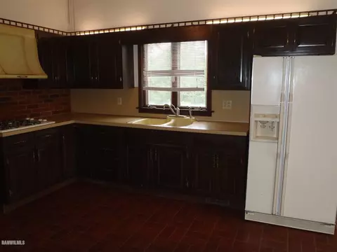 1404 S Oak Ave, Freeport, IL 61032 photo 17